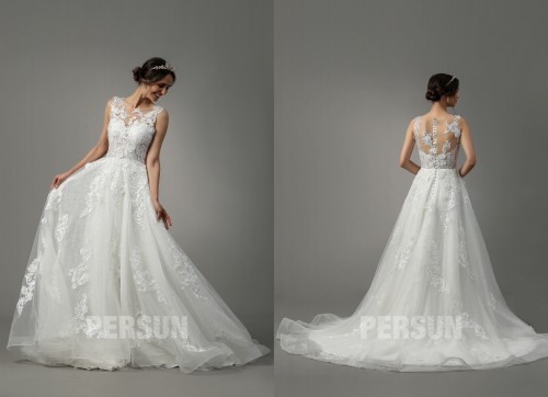 Robe de mariée bohème en dentelle haut transparent avec traîne